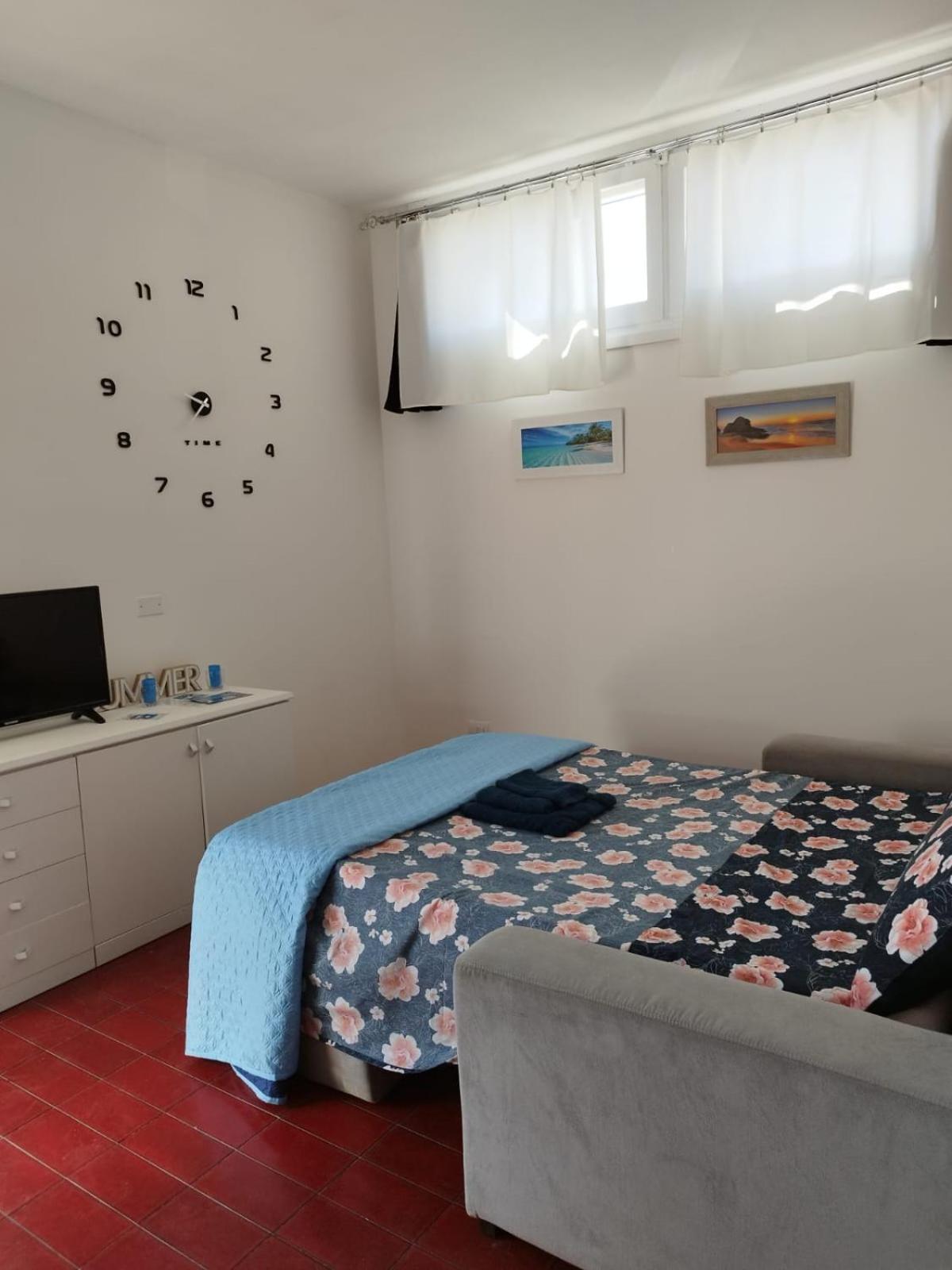 Apartamento Nuovo Bilocale A 100 Mt Dal Mare Porto Torres Exterior foto